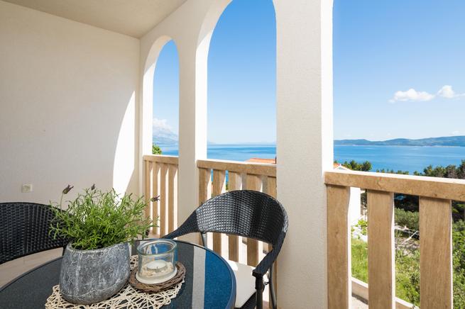 Balkon mit Blick auf das Meer 