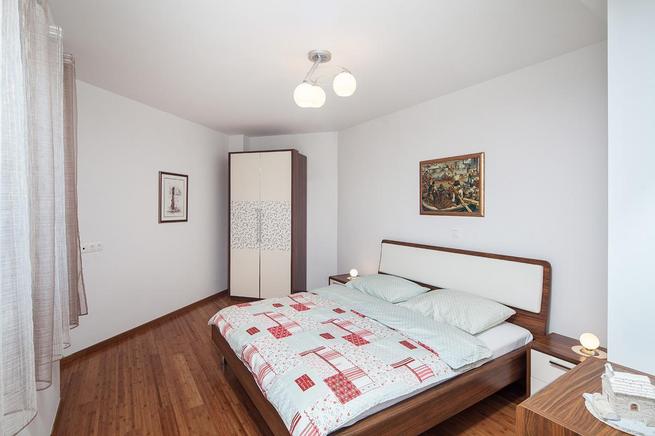 eines der Schlafzimmer eines der Schlafzimmer